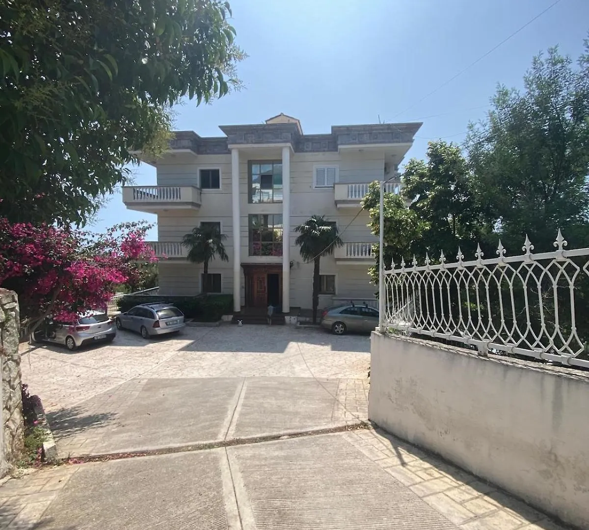 Skylark Apartments - Free Parking Dhërmi
